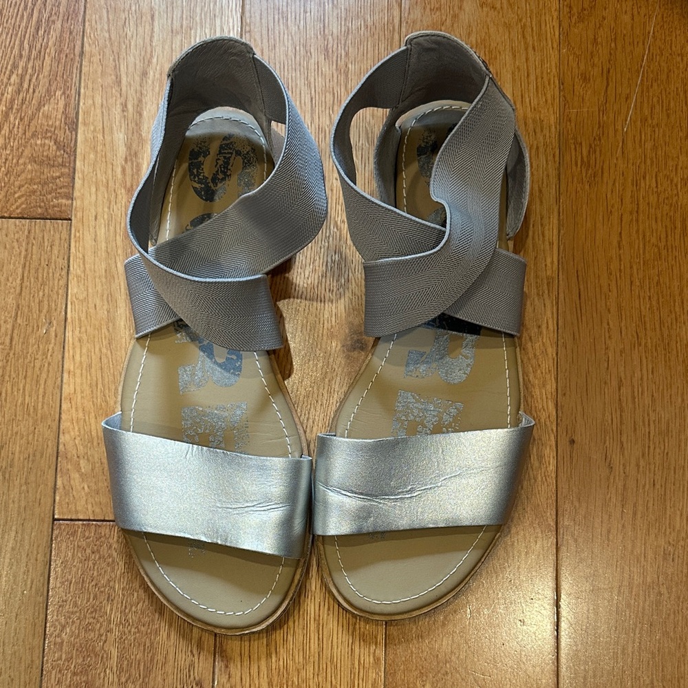 Sorel Women's Silver Flats